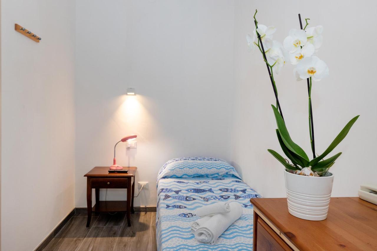 B&B Oasi Finale Ligure Ngoại thất bức ảnh