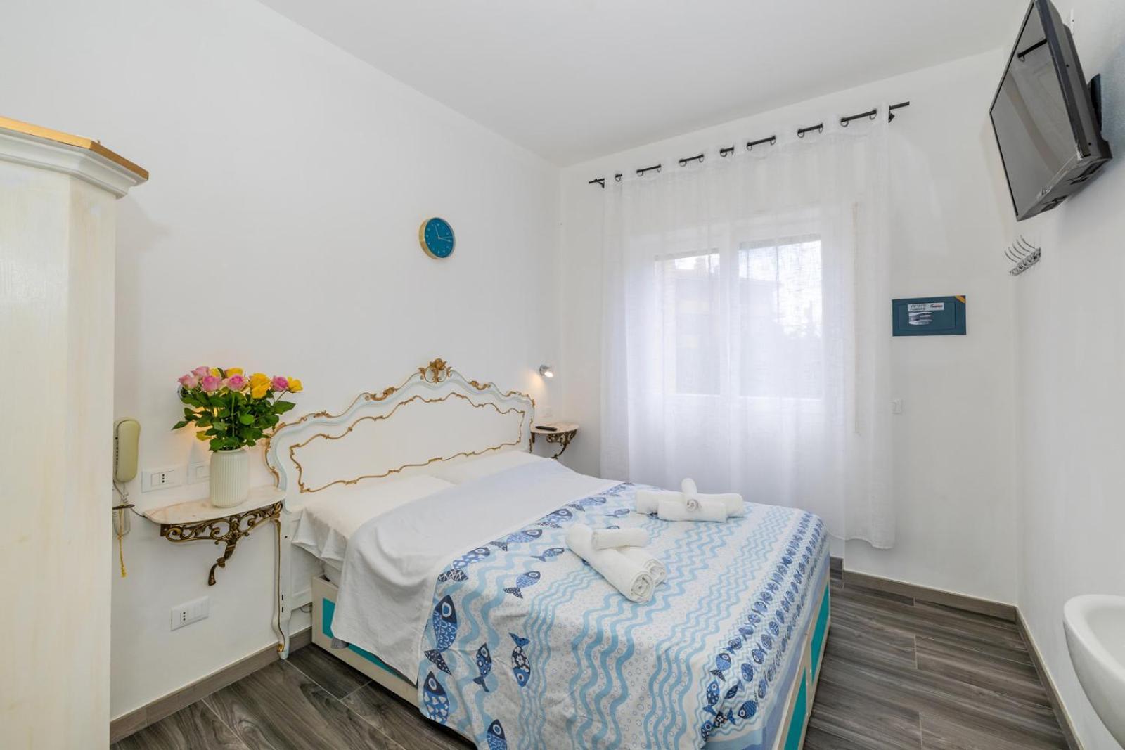 B&B Oasi Finale Ligure Ngoại thất bức ảnh