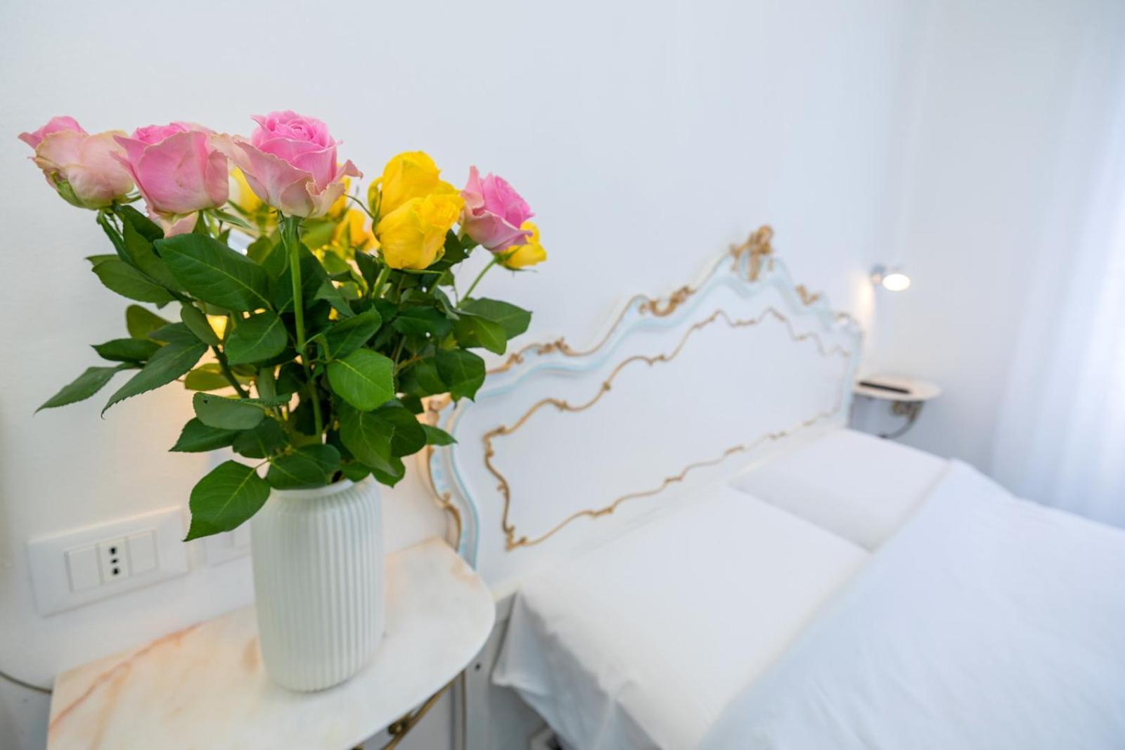 B&B Oasi Finale Ligure Ngoại thất bức ảnh