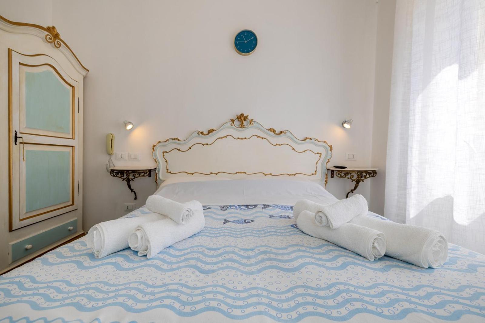B&B Oasi Finale Ligure Ngoại thất bức ảnh
